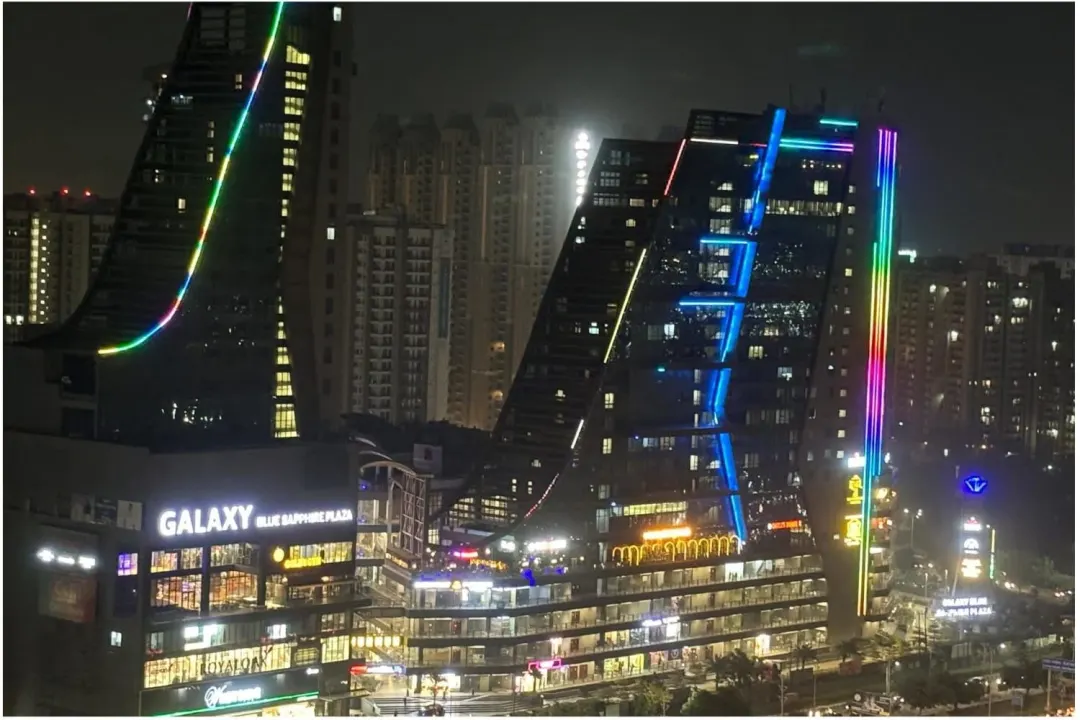 Superco - Galaxy Blue Sapphire Plaza 2