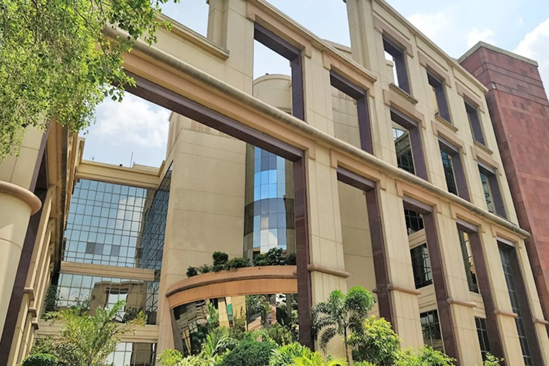 Team Co.Work - Palm Court 10