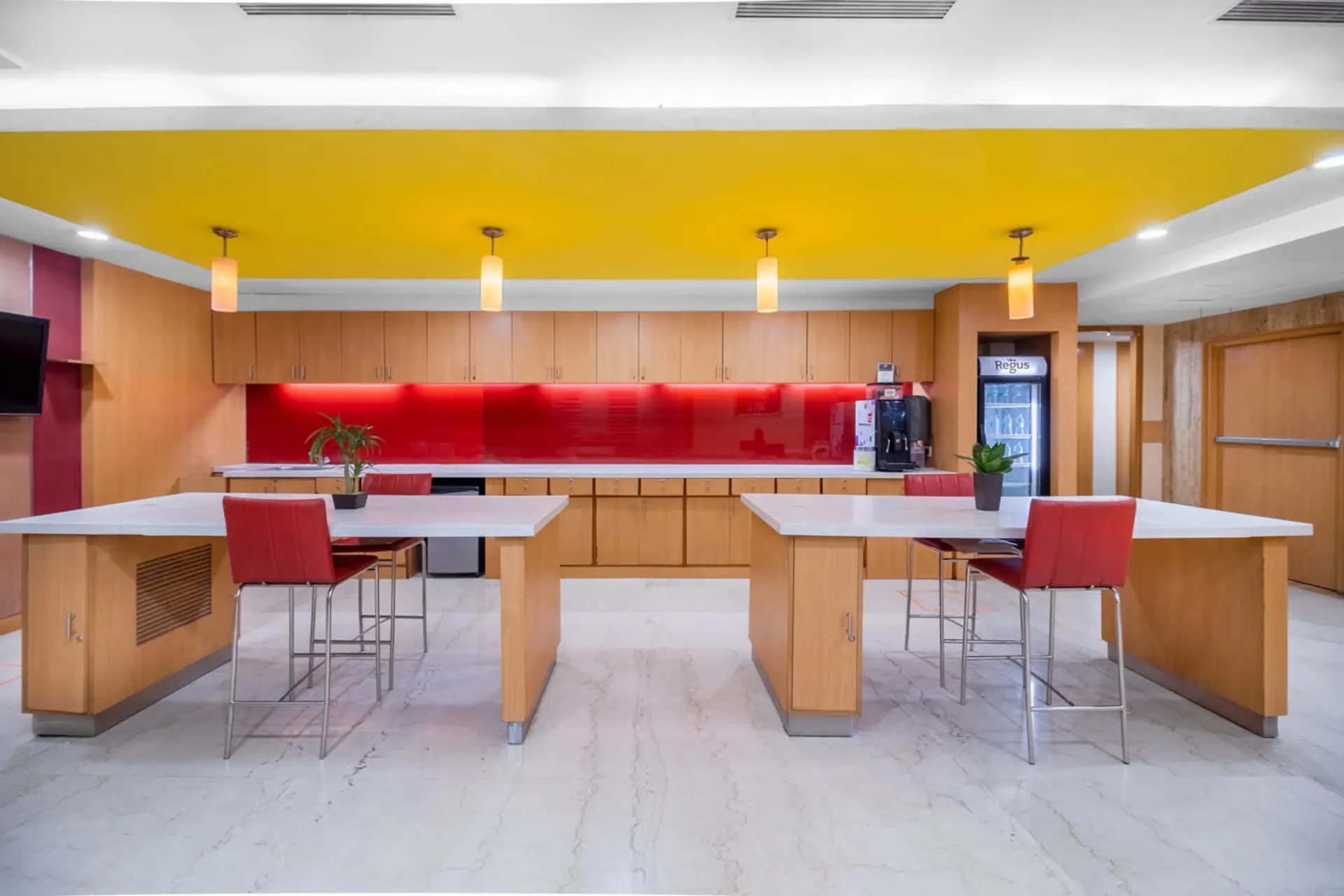 Regus 6