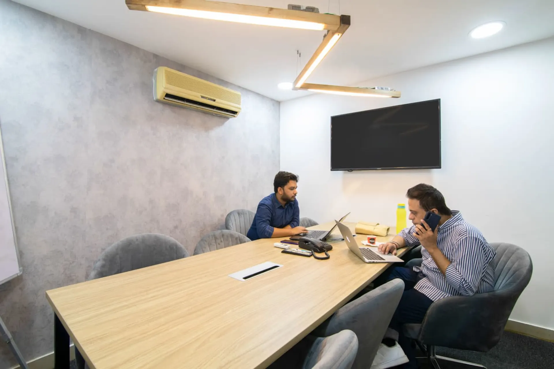 Rworkspaces - Devika Towers 9