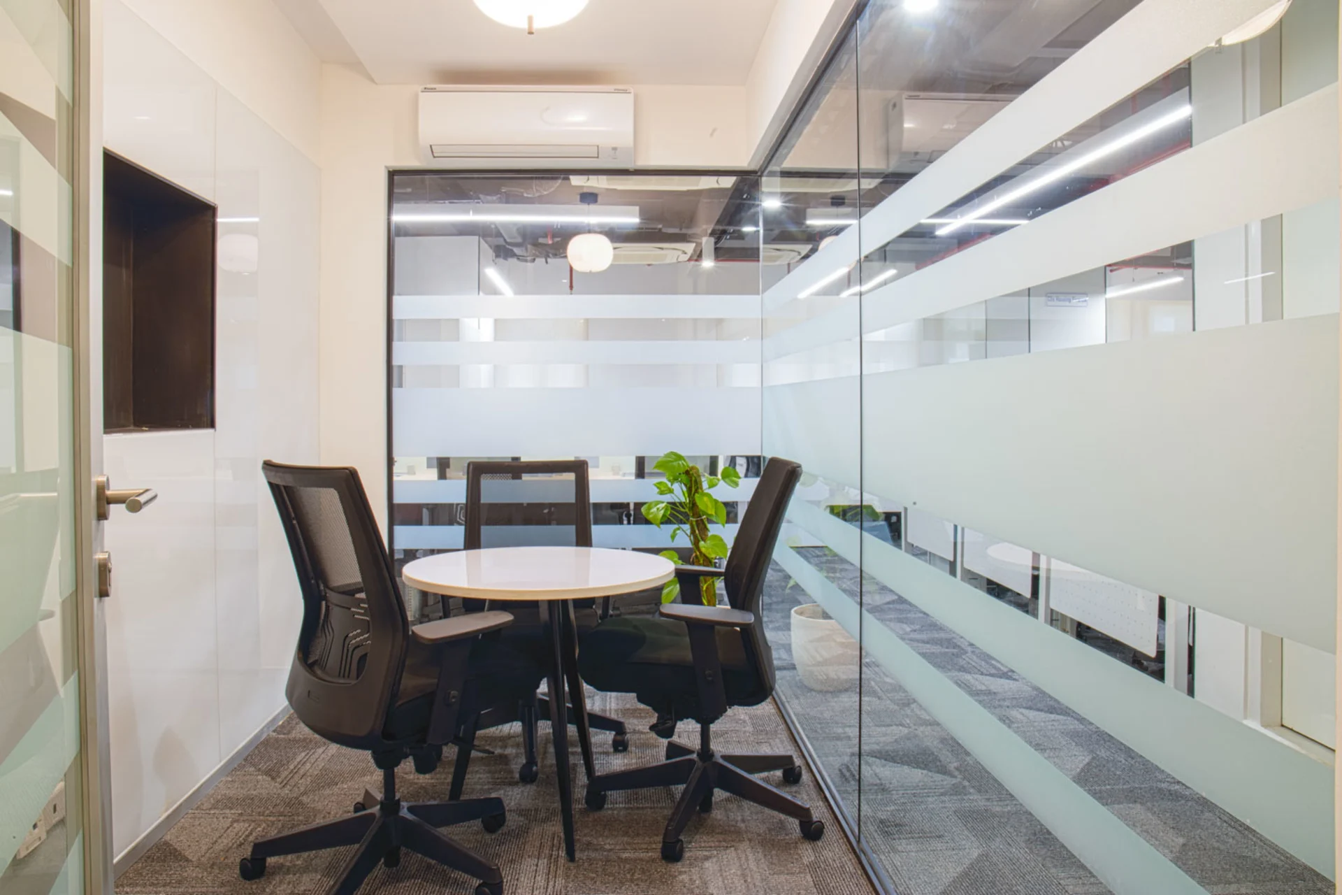 Skootr - Kailash Building CP 9