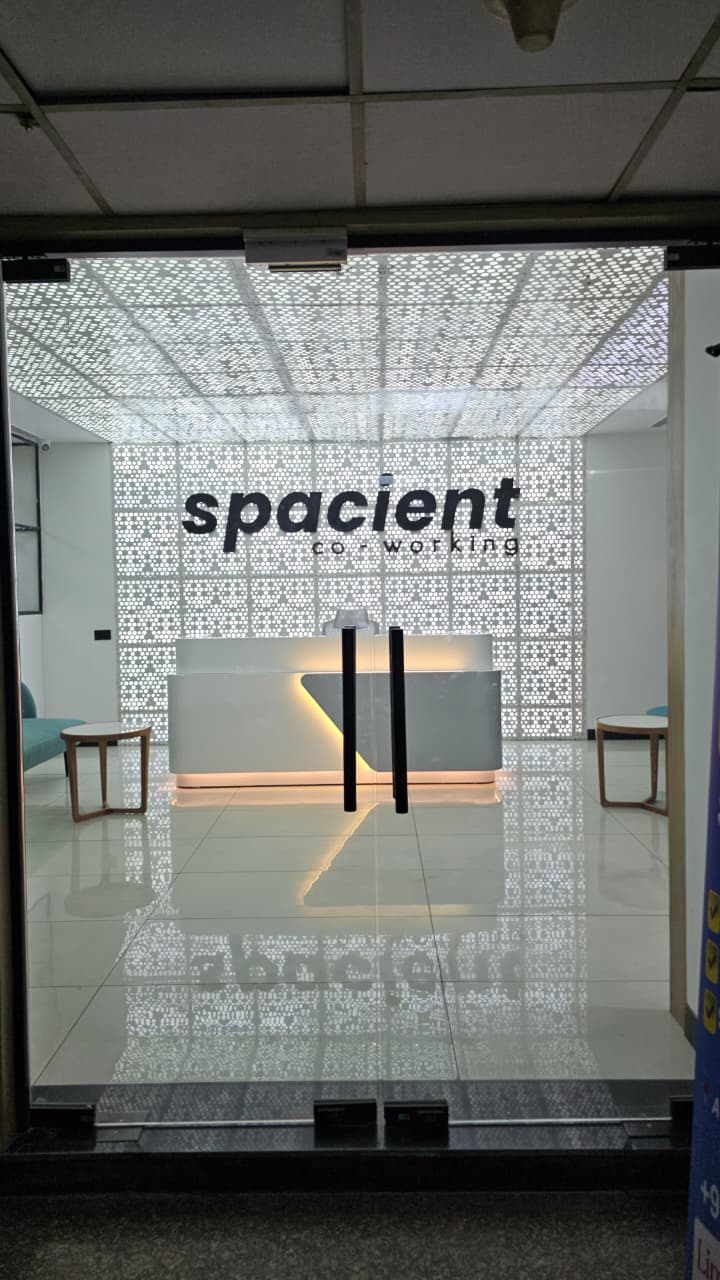 Spacient Co-working - Logix Park 11