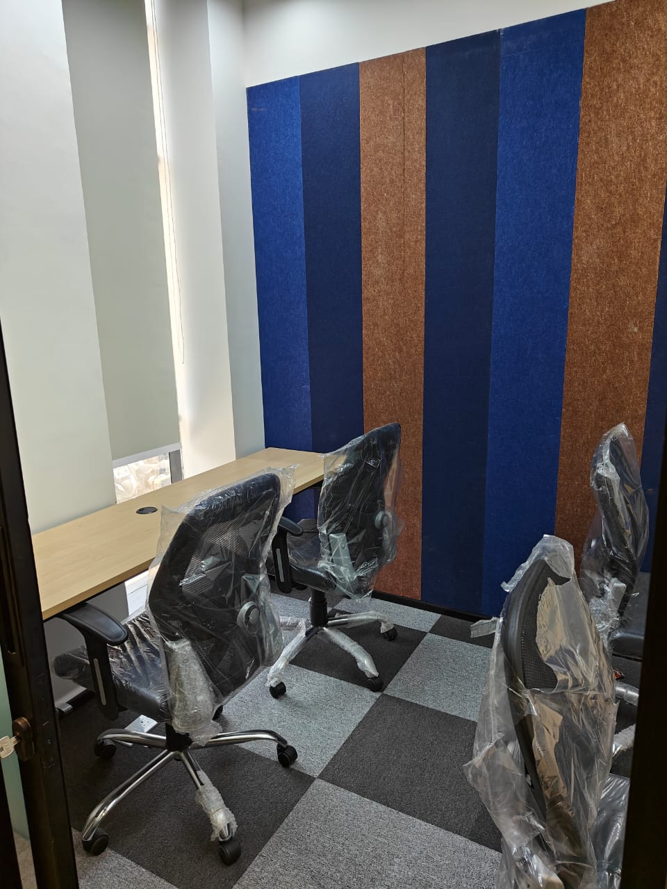 CO-OFFIZ: Coworking Space in Noida Sec-63 13