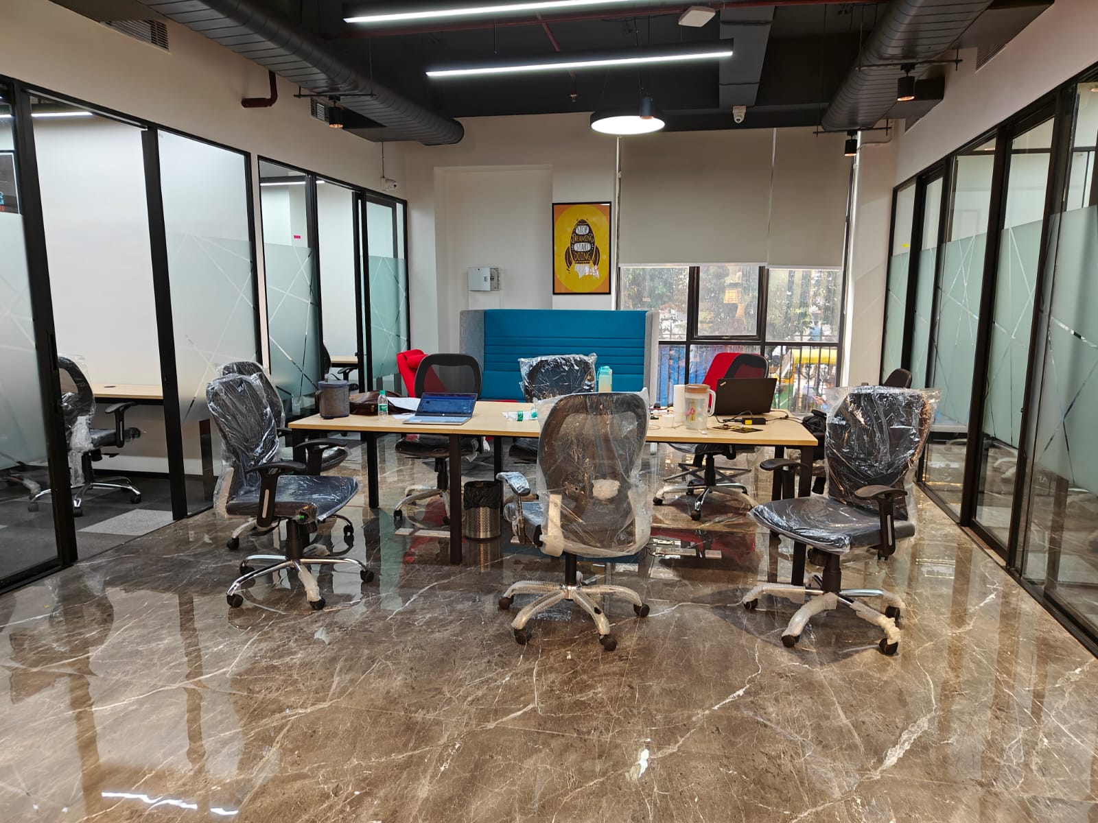 CO-OFFIZ: Coworking Space in Noida Sec-63 6