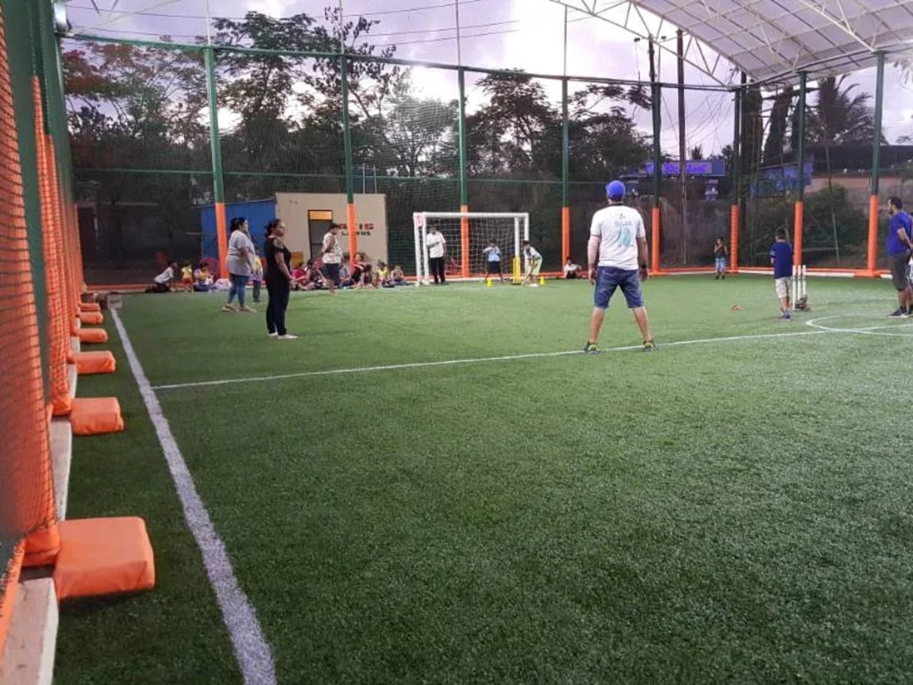 Eight A Side image 3