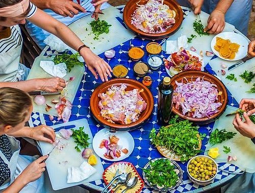 🍴 Moroccan Cuisine: What to Eat in Agadir