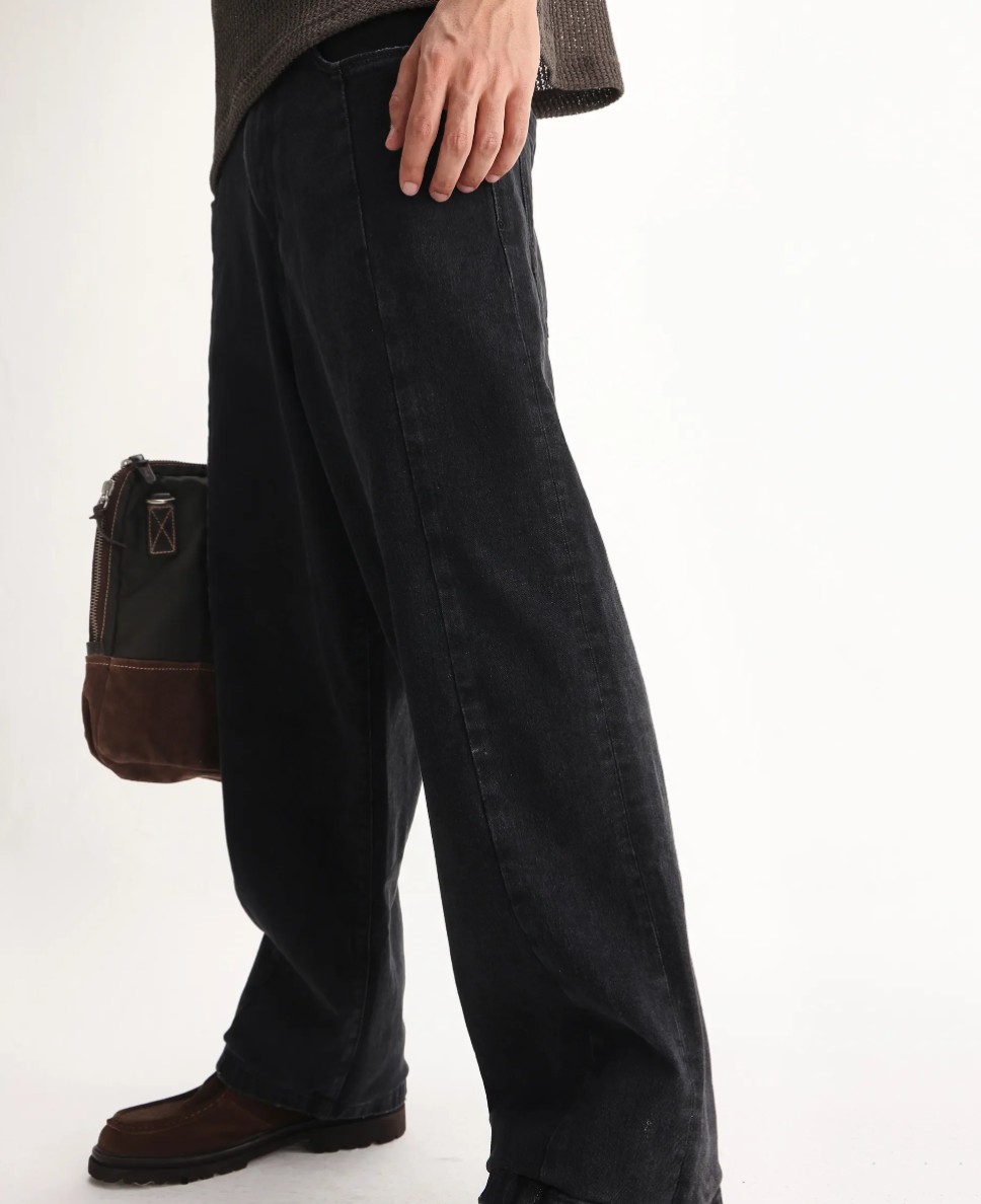 BAGGY FIT PLAIN JEANS