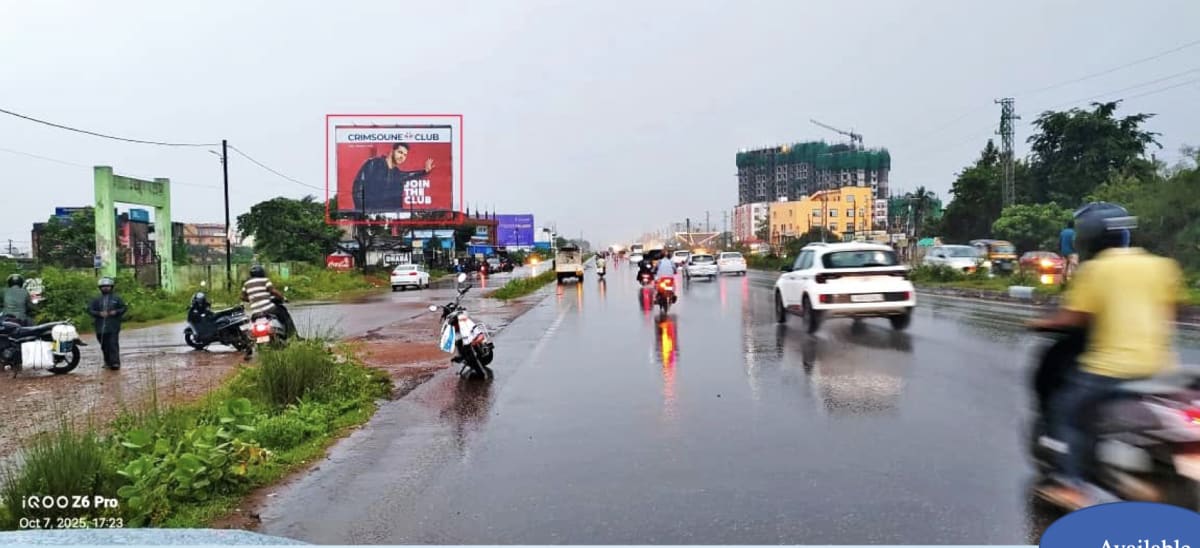 TAMMANDO FACING KHURDA NEAR METRO BUILDERS 40×30 FL - Hoarding in Janla, Odisha