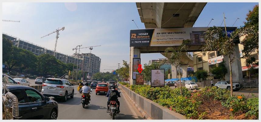 METRO CENTRE MEDIANS - HYD-CM-1600B - Jubileehills Checkpost Signal - Hoarding in Hyderabad, Telangana