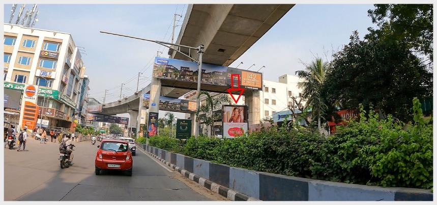 METRO CENTRE MEDIANS - HYD-CM-1697A - Opp Neerus - Hoarding in Hyderabad, Telangana