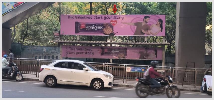 BQSMETROHYD-126 - Metro Bus Shelter - S R Nagar Metro Station - Hoarding in Hyderabad, Telangana