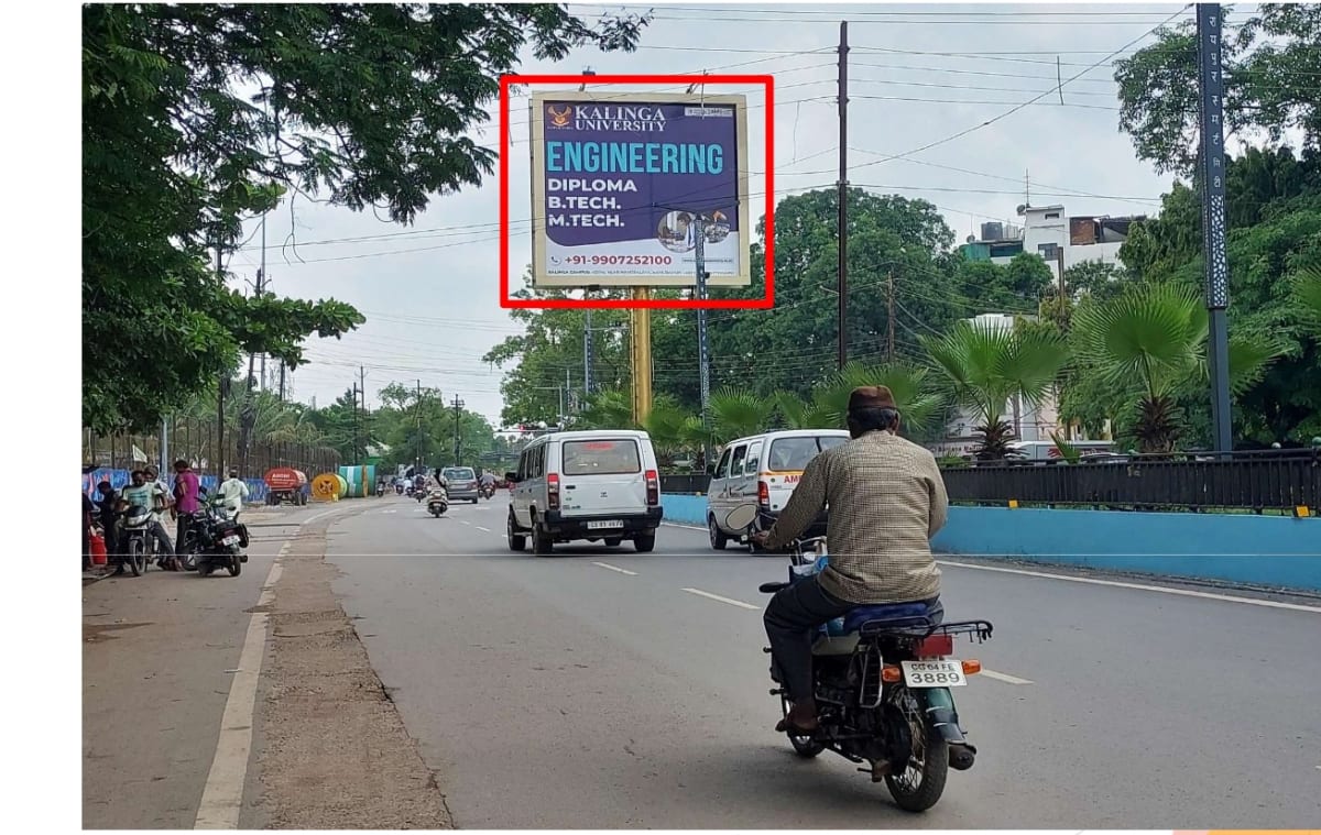Unipole - INFRONT OF SUBHASH STADIUM FACING SHASTRI CHOWK - Unipole in Raipur, Chhattisgarh