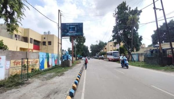 Unipole - Tahsil Railway Station Road Lal Nalkoop Colony Civil Line