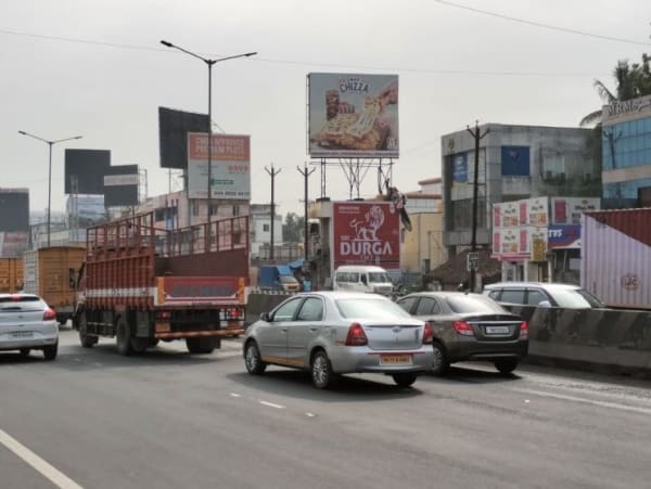 Hoarding - Velappanchavadi traffic towards Anna Nagar