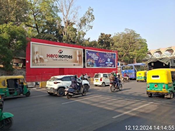 Wall Panel - Tilak Bridge Crossing / ITO - Delhi