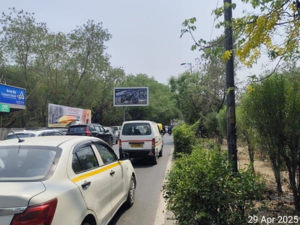 Unipole - Ridge Road, Karol Bagh Round About Twds Dhaula Kuan