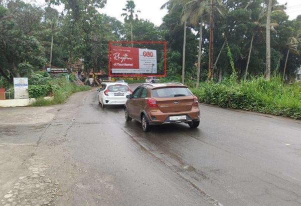 Hoarding - Kakkanad Pallikkara nr Wonderla From Kakkanad To Cochin