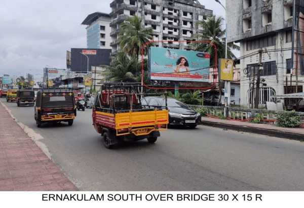 Unipole - South Bridge - RHS From Pallimukku To Manorama