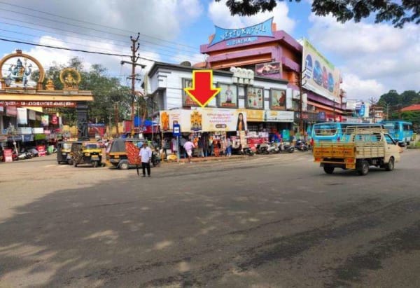 Bus Shelter - Muvattupuzha NEHRU PARK LH