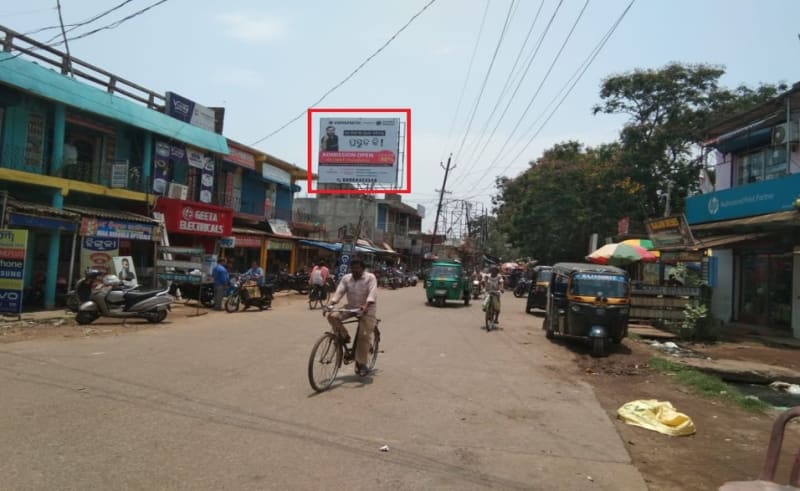 JAJPUR ROAD ,DAKA BANGALA 20X20 FC-BANK STREET