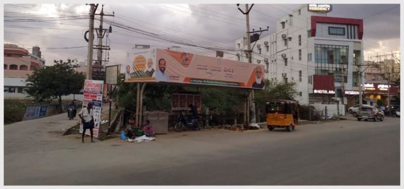 District Bus Shelter - BQSTRP-26 - Opp: Mahila Pranganam,Tiruchanur Road - 8X5+30X5+8X5