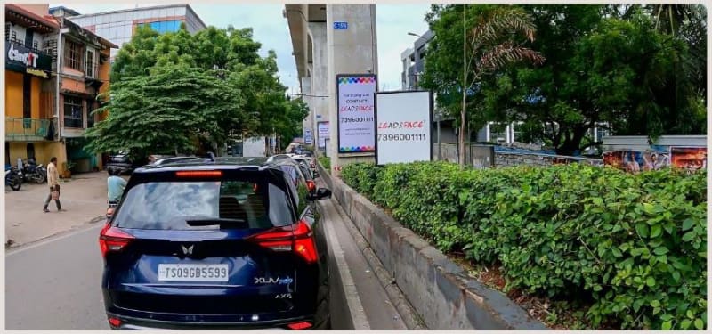 METRO CENTRE MEDIANS - HYD-CM-1570A - Jubilee Hills Rd No 05 Metro Station To Tv 05