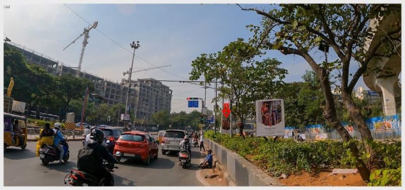 METRO CENTRE MEDIANS - HYD-CM-1600F - Jubileehills Checkpost Signal