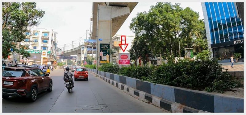 METRO CENTRE MEDIANS - HYD-CM-1696A - Opp Neerus