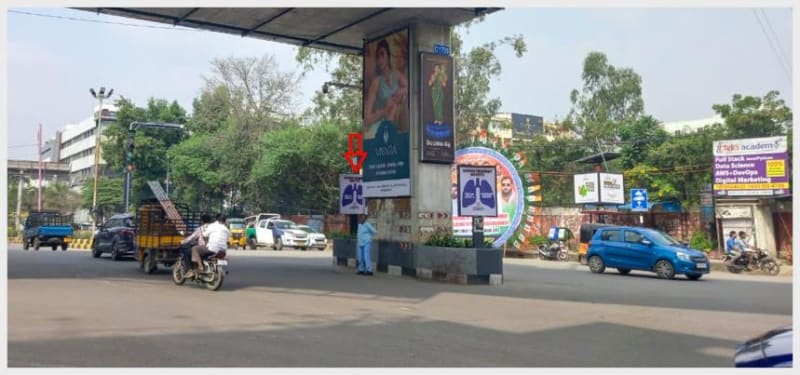 METRO CENTRE MEDIANS - HYD-CM-1700B - Opp Neerus