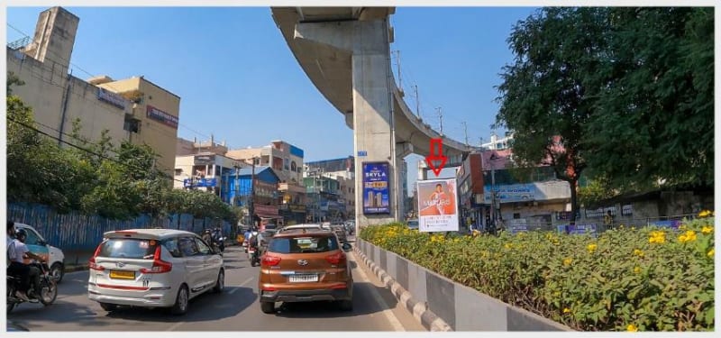 METRO CENTRE MEDIANS - HYD-CM-1739A - Madhapur Opp Big C Mobile Store,cod Park