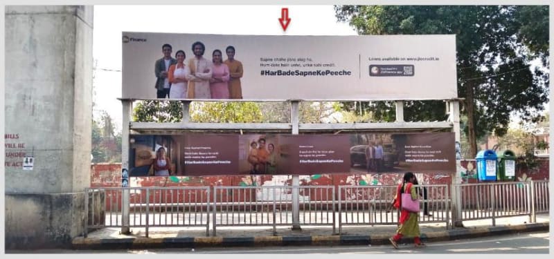 BQSMETROHYD-159 - Metro Bus Shelter - Ameerpet Beside Saradhi Studio Towards Yusufguda