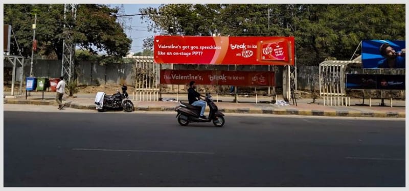 BQSMETROHYD-51 - Metro Bus Shelter - Balanagar - Infront of Metro Station - 1