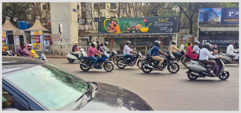 BQSMETROHYD-67 - Metro Bus Shelter - Beside Life Style - 1 Greenland X Roads Towards Somajiguda