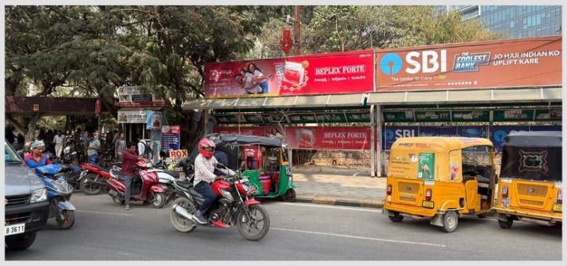 BQSMETROHYD-121 - Metro Bus Shelter - Hitech City - Opp. Minverva - 1