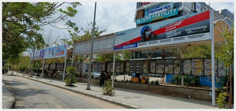 BQSMETROHYD-116 - Metro Bus Shelter - Miyapur - 4 (Towards Chandanagar)