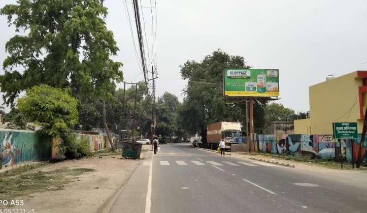 Unipole - Bus Station Road Lal Nalkoop Colony FACING- Tahsil