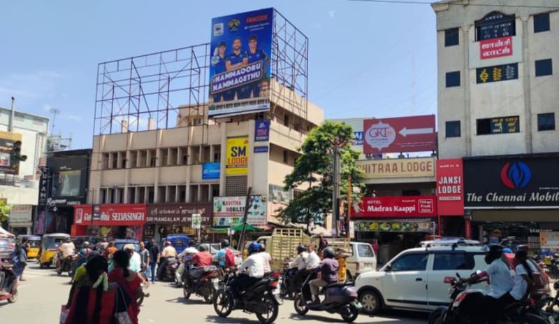 Hoarding - Cross Cut Road Junction 2