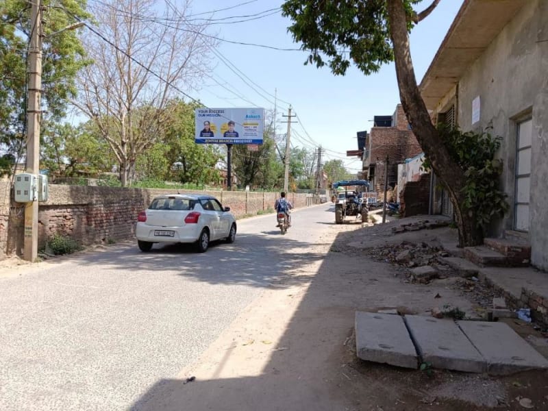 Unipole - Near Ambedkar Chowk