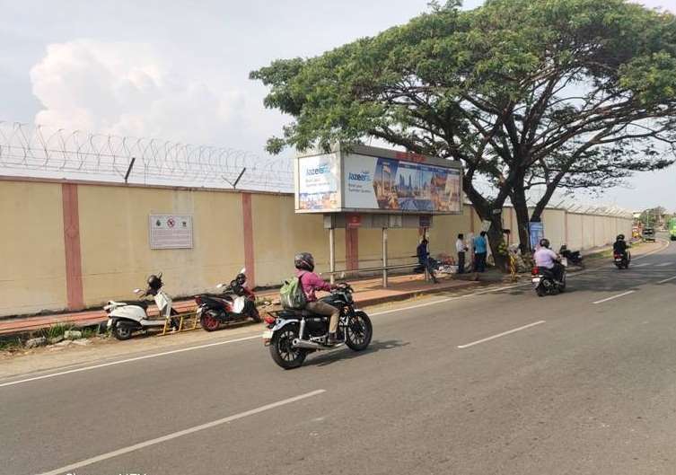 Bus Shelter - Thoppumpady