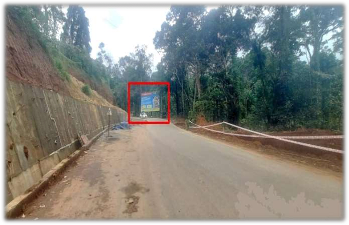 Hoarding - Anaviratty Kambiline towards Munnar