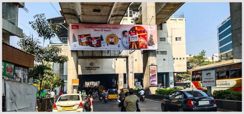 HYD-PRTLS-130 - Metro Portals - Ameerpet facing punjagutta