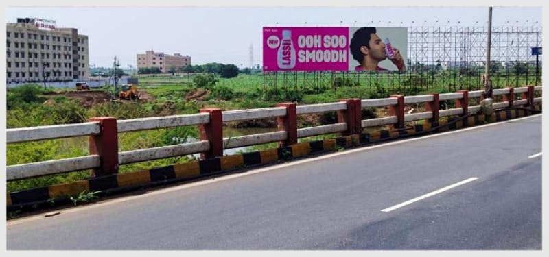 HODVIJ-145 - Hoarding - Airport Road, Budameru, Bharat Benz