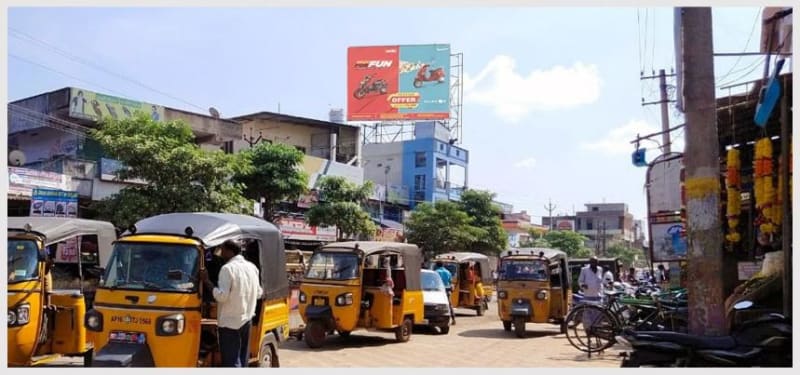 CHP HD 004 - Hoarding - Beside Indian Oil Petrol Pump, Fort Road