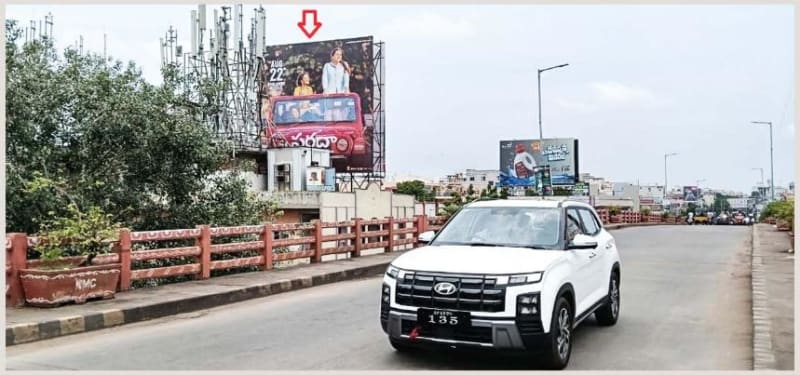 HODKAD-32 - Hoarding - YSR Flyover