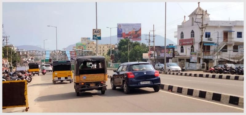 HODPEN-01 - Hoarding - Pendurthy - Main Road (Chinna Mushirawada)