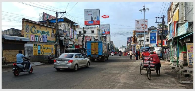HODVGM-15 - Hoarding - 3 Lamps Junction, Beside Vasu Opticals