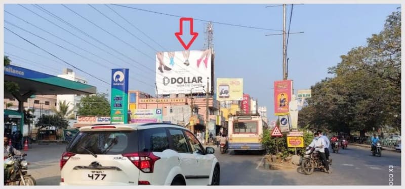 HODELR003 - Hoarding - Near Reliance Petrol Pump