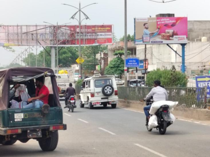 Unipole - BUS STAND NEAR GURUNANAK IRON FACING CHANDAK SQUARE