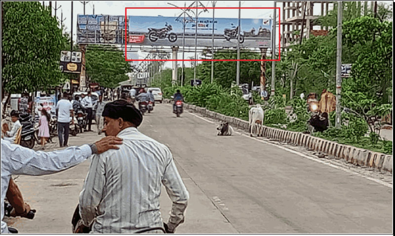 Gantry - GAYATRI NAGAR FACING UNIVERSITY