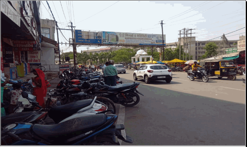 Gantry - SANJAY GANDHI HOSPITAL FACING BICHIYA HOSPITAL CHOWK